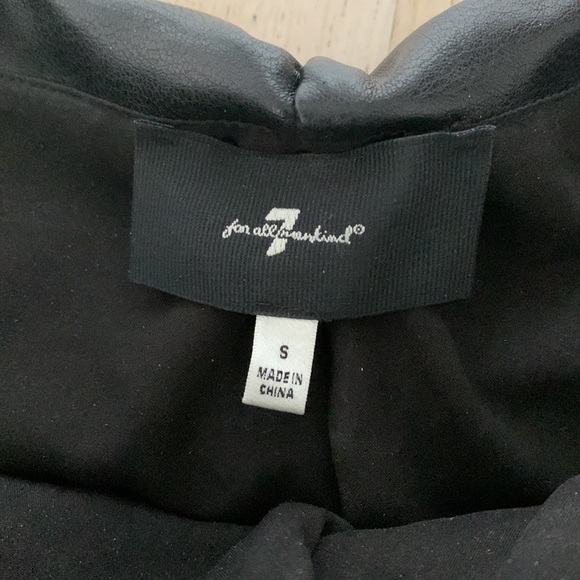 Vegan leather top - Picture 4 of 6